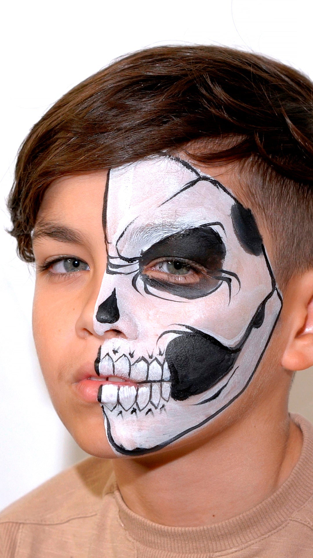 Skull Face Paint Tutorial: Step by Step